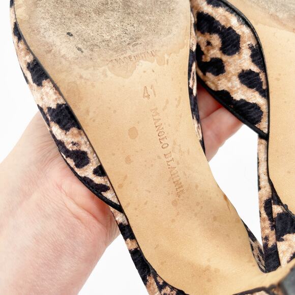 Manolo Blahnik Leopard Print Fabric Rosette Pointed Toe Kitten Heel Mules IT 41 - Picture 11 of 11